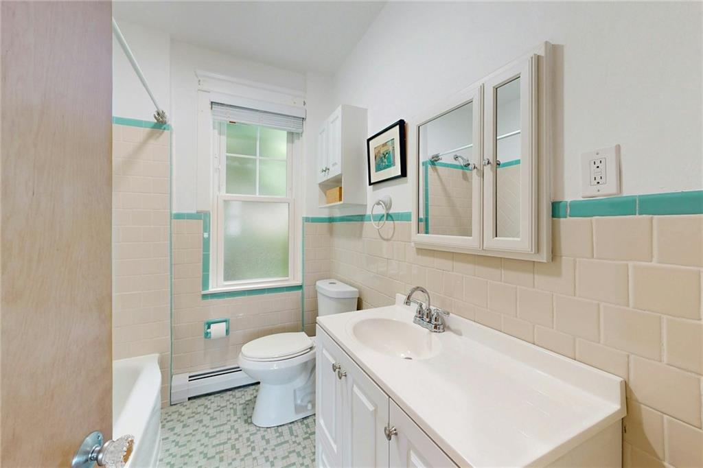 95 Basswood Avenue Property Photo 17