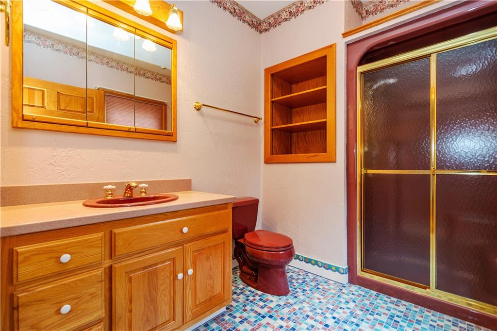 208 Tourtellot Hill Road Property Photo 23