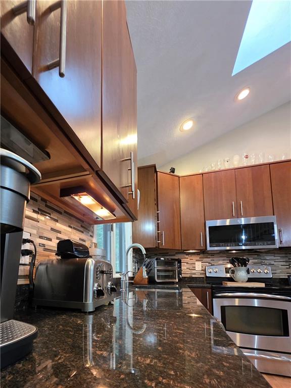 1184 Fish Hill Road Property Photo 14
