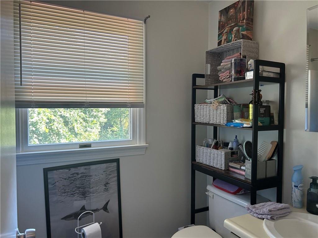 16 18 Manville Avenue Property Photo 7