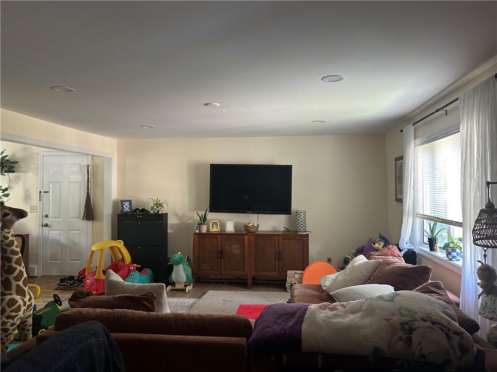 16 18 Manville Avenue Property Photo 16