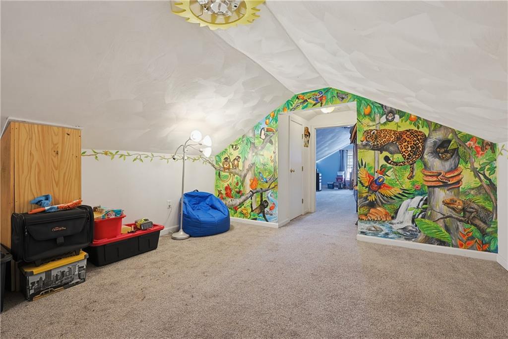 100 Centre Street Property Photo 14