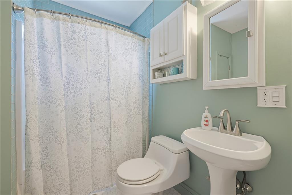 100 Centre Street Property Photo 18