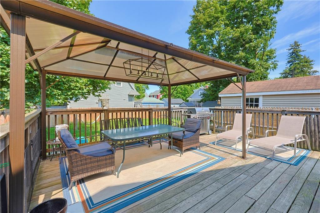 100 Centre Street Property Photo 22