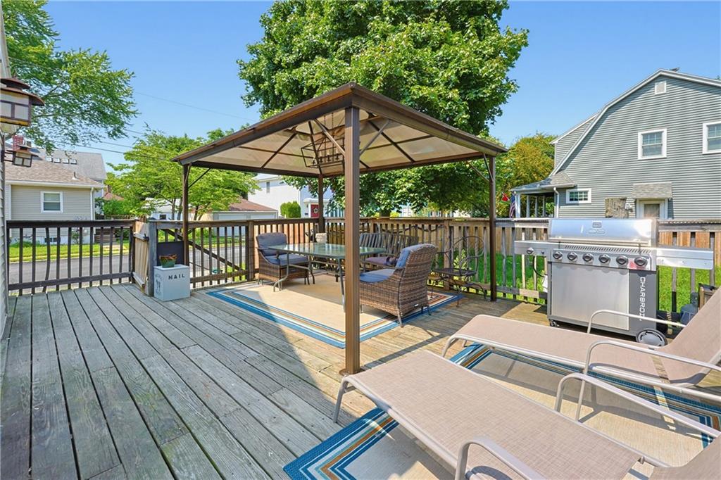 100 Centre Street Property Photo 23