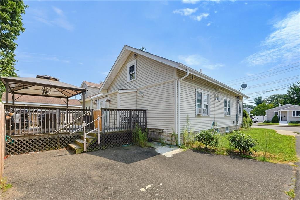 100 Centre Street Property Photo 26