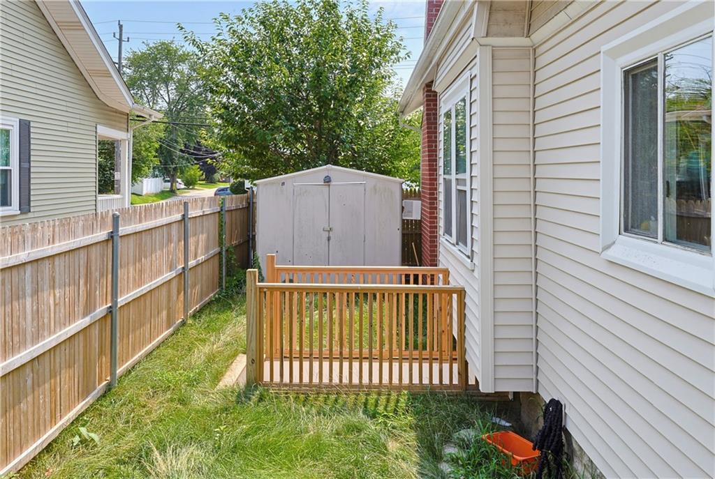 100 Centre Street Property Photo 27