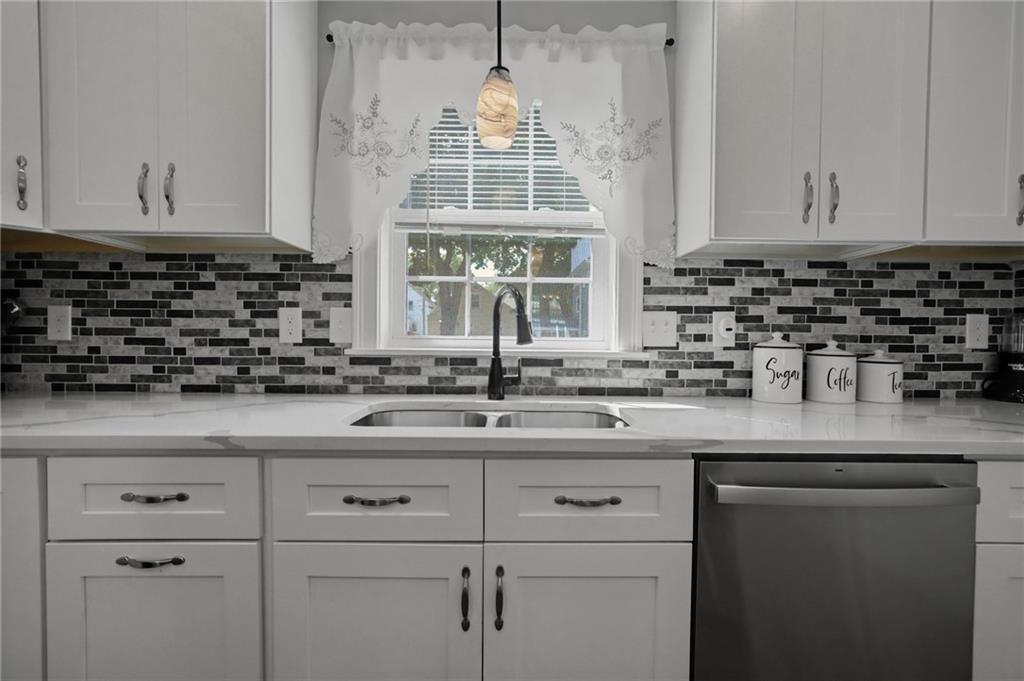 88 Reservoir Avenue Property Photo 10