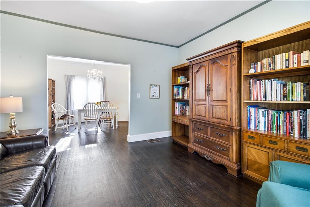 26 Oakland Avenue Property Photo 6