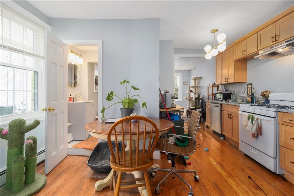 74 John Street Property Photo 5