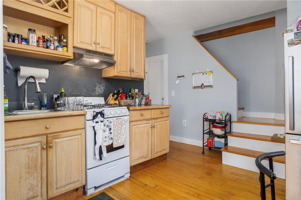 74 John Street Property Photo 18