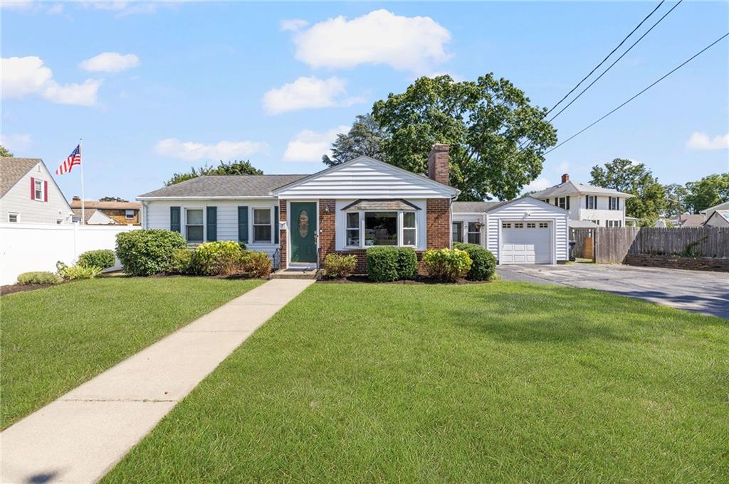7 Woodbine Street Property Photo 3