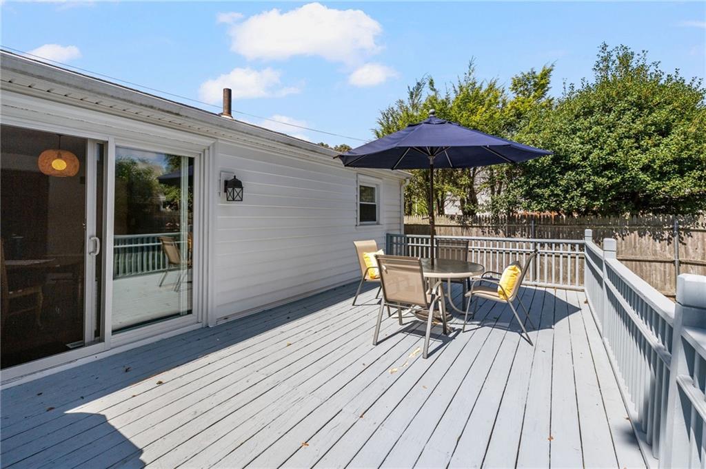 7 Woodbine Street Property Photo 17