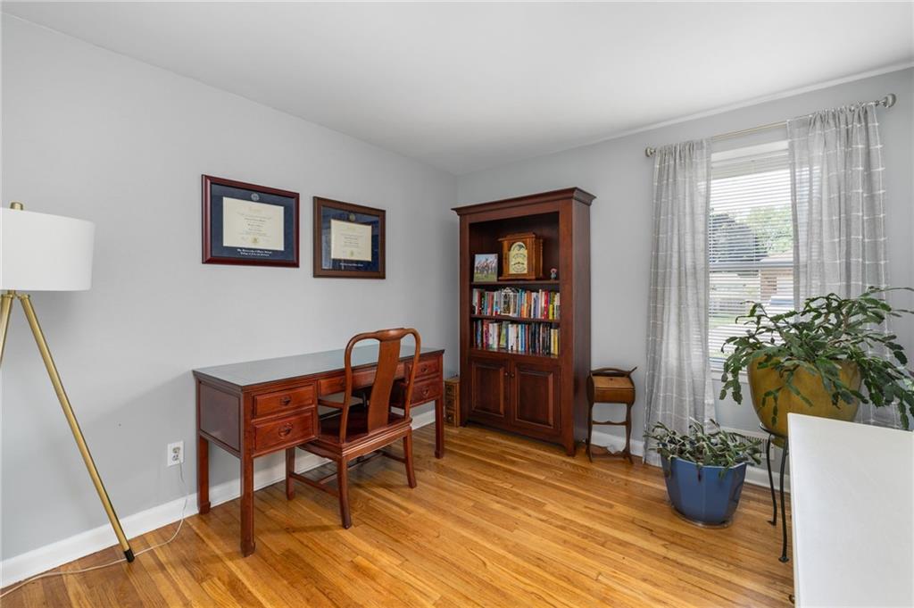 7 Woodbine Street Property Photo 21