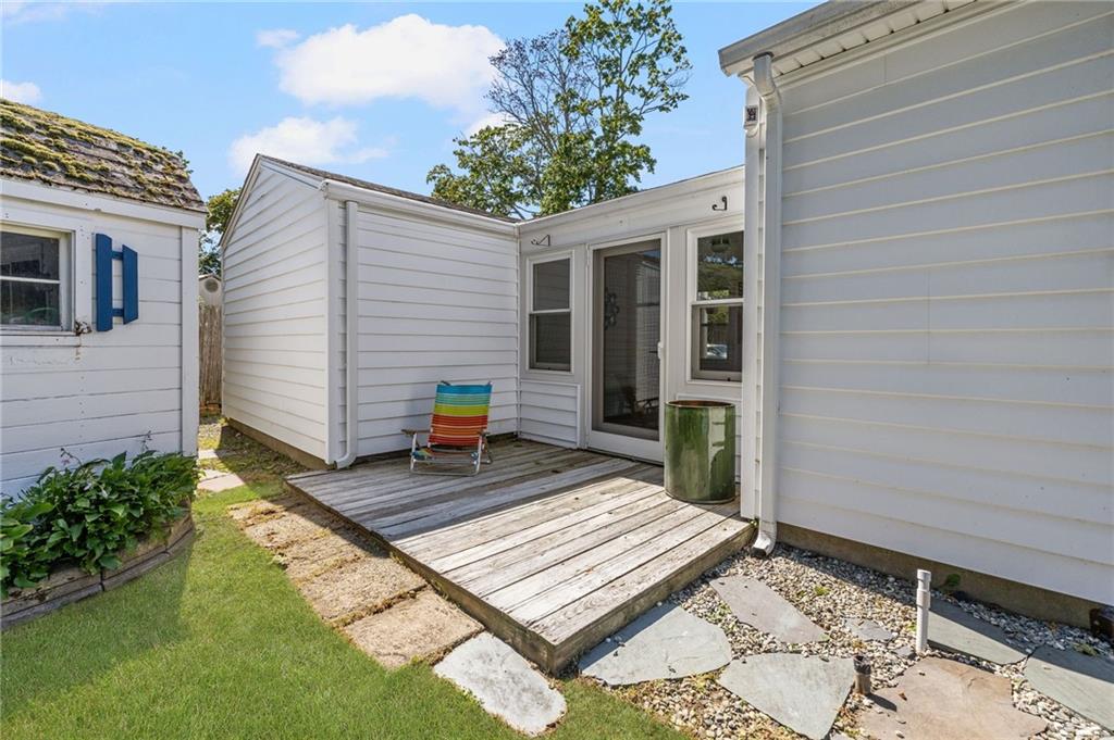 7 Woodbine Street Property Photo 37