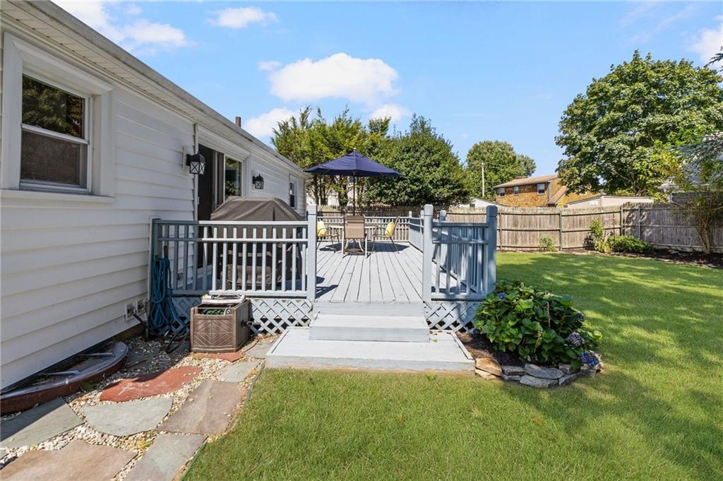 7 Woodbine Street Property Photo 45