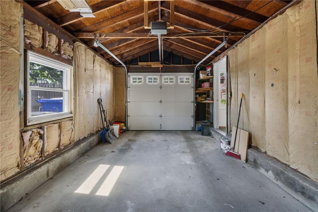 7 Woodbine Street Property Photo 49