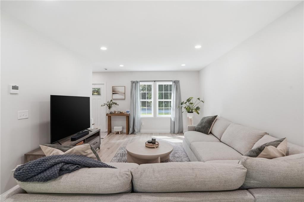 72 Wilbur Road Property Photo 2