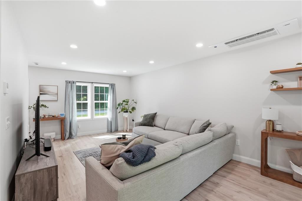 72 Wilbur Road Property Photo 3