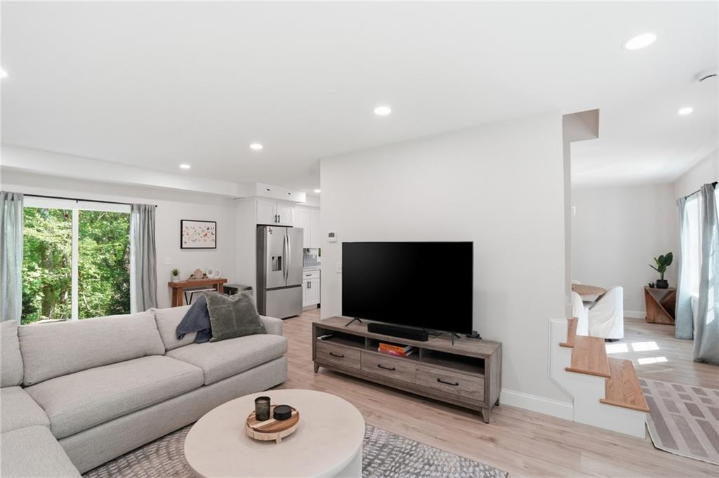 72 Wilbur Road Property Photo 15