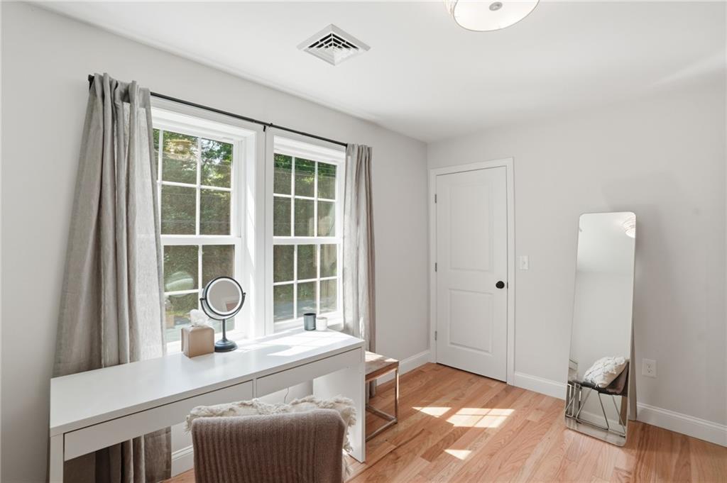 72 Wilbur Road Property Photo 32