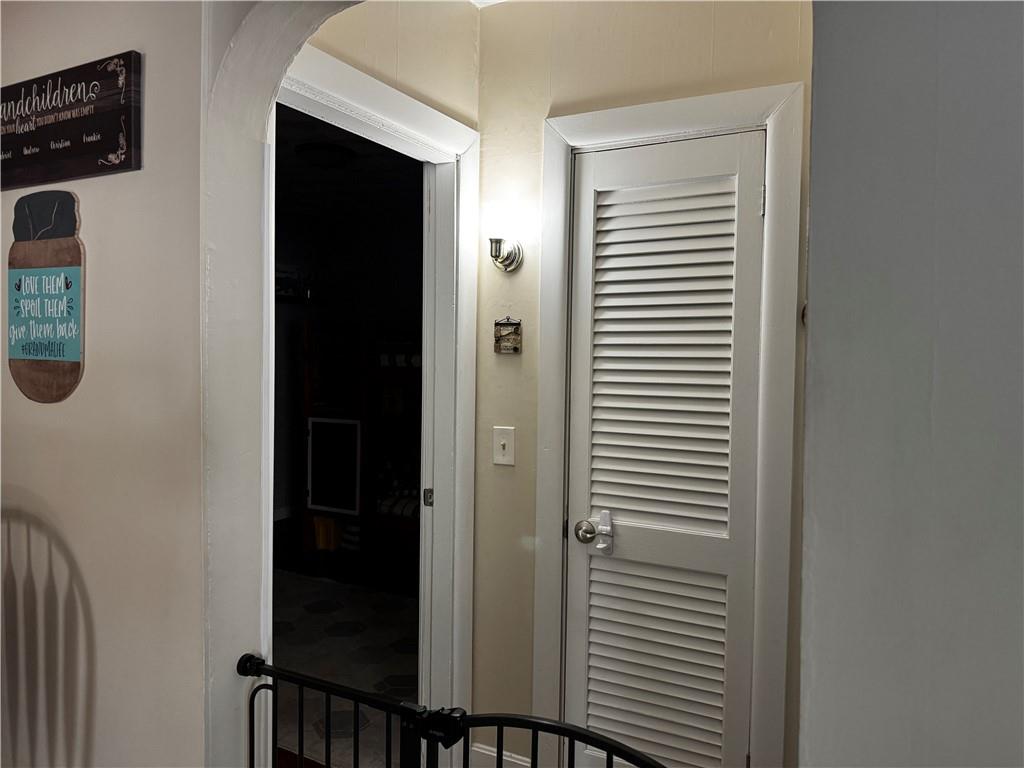 42 Spring Drive Property Photo 7