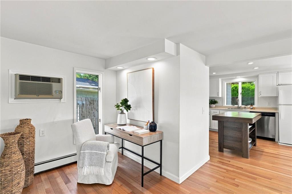 32 King Philip Avenue Property Photo 14