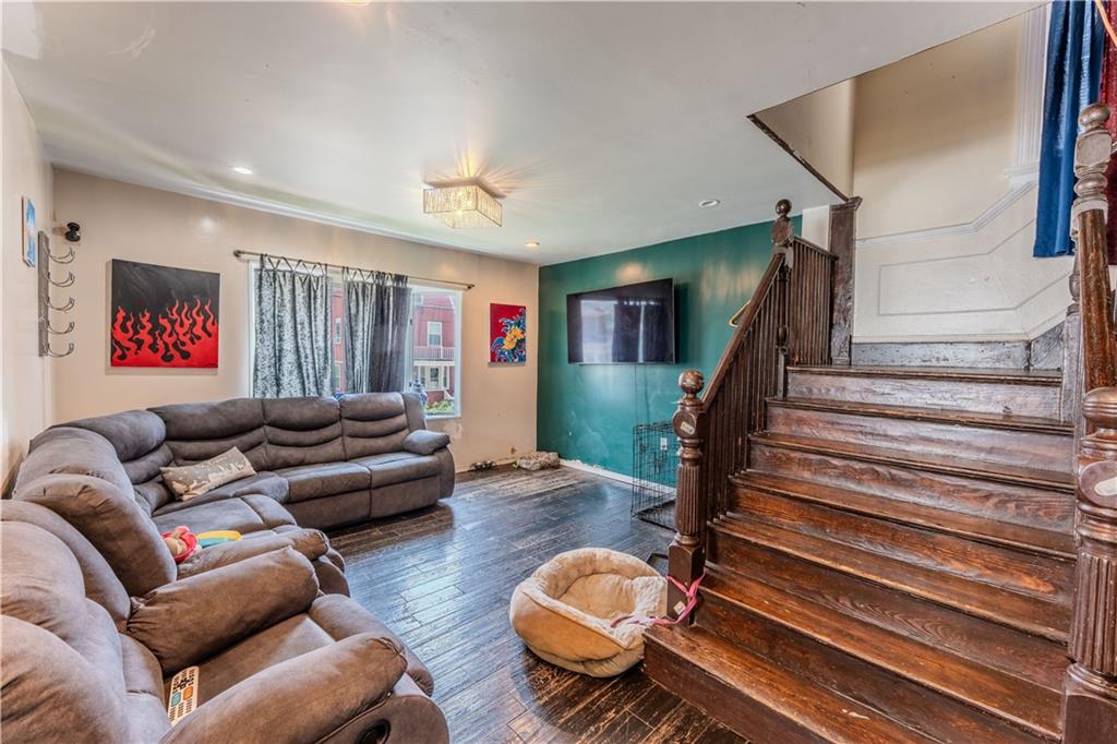 93 Ohio Avenue Property Photo 13