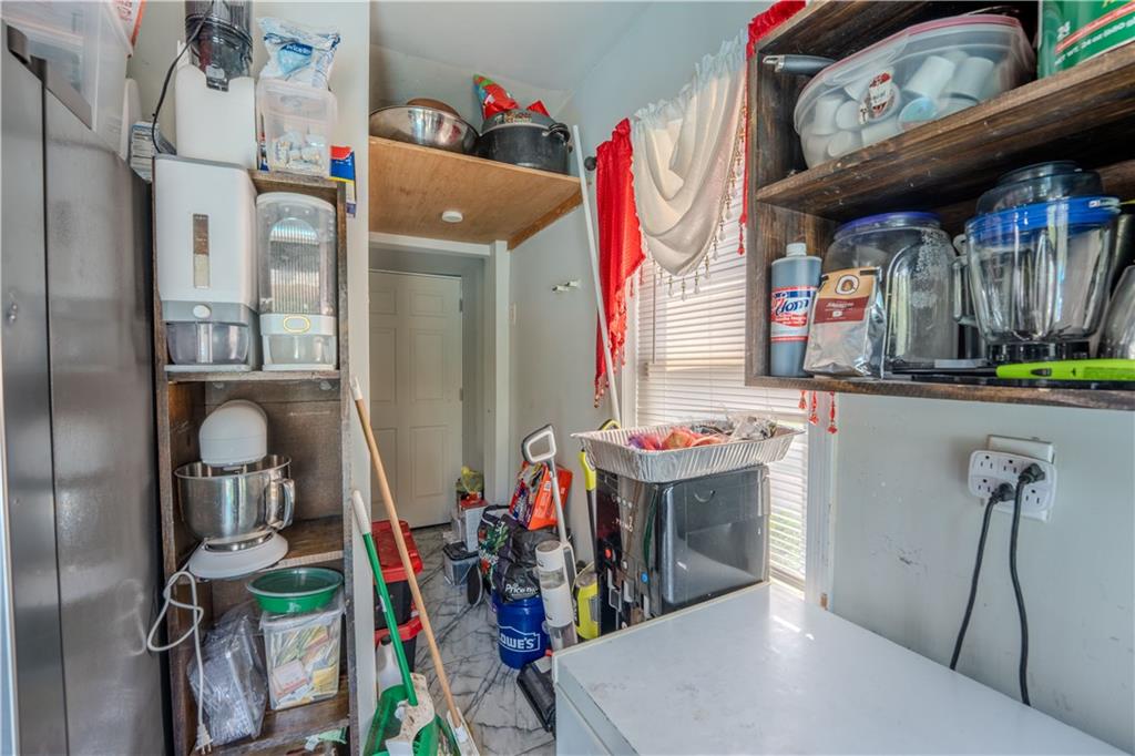 93 Ohio Avenue Property Photo 15