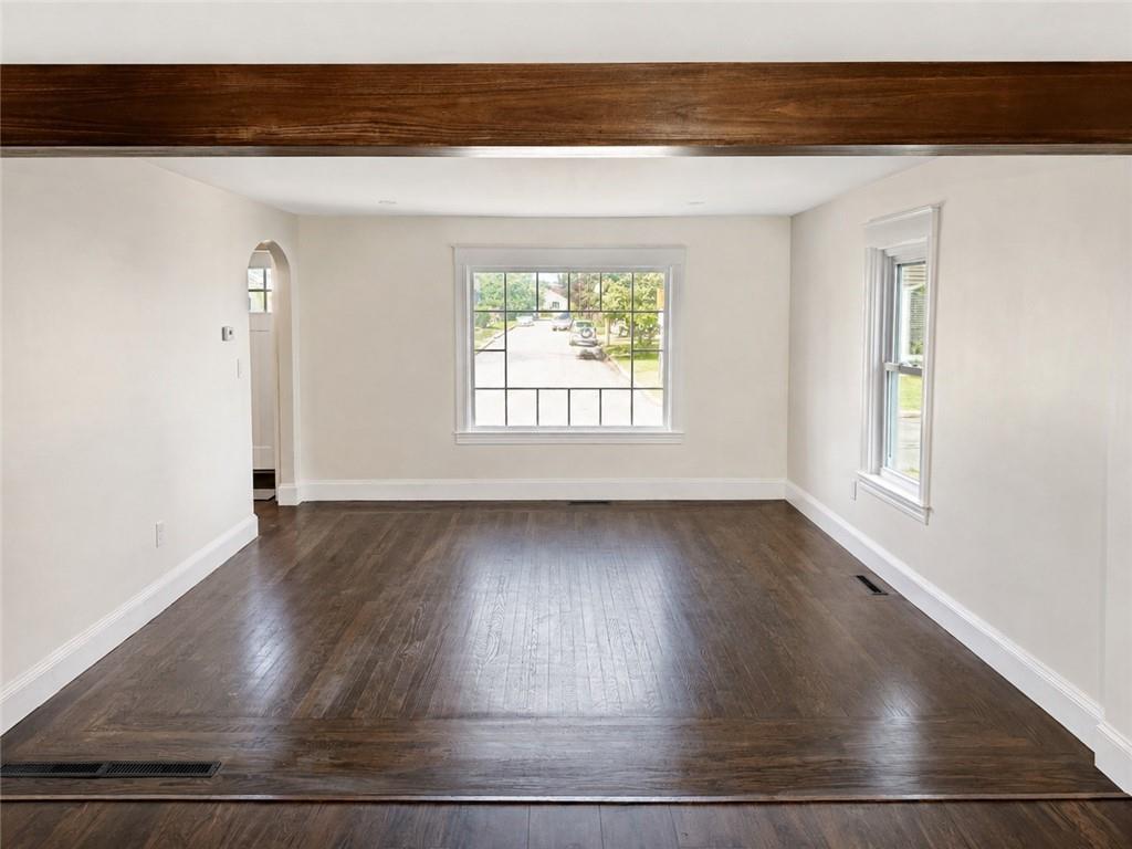 25 Gloria Street Property Photo 3
