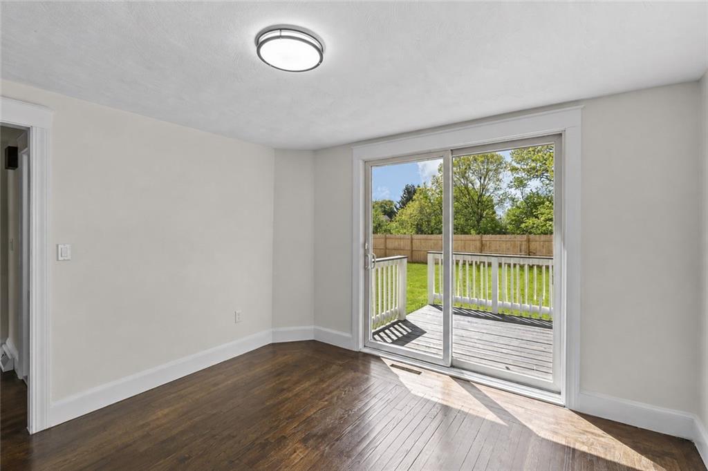 25 Gloria Street Property Photo 8