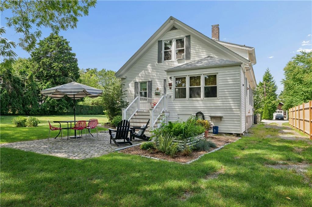 29 Howland Avenue Property Photo 2