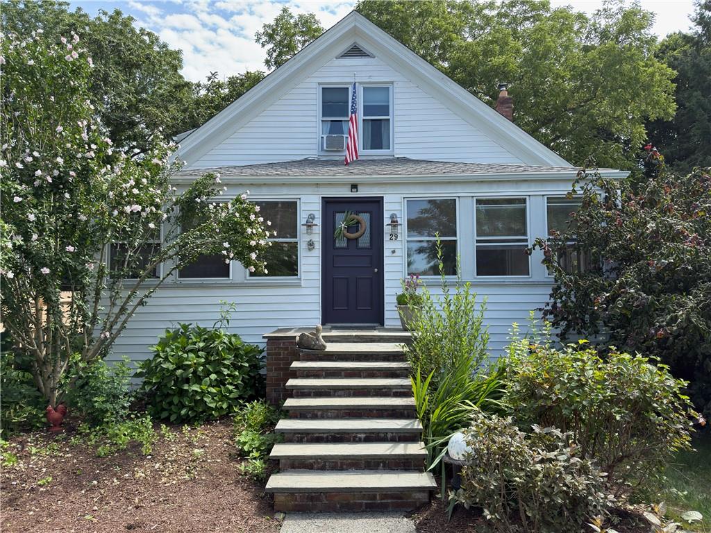 29 Howland Avenue Property Photo 3