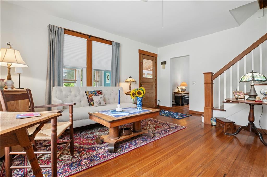 29 Howland Avenue Property Photo 8
