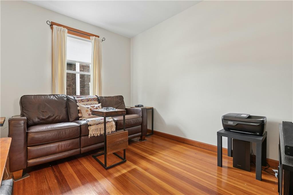 29 Howland Avenue Property Photo 18