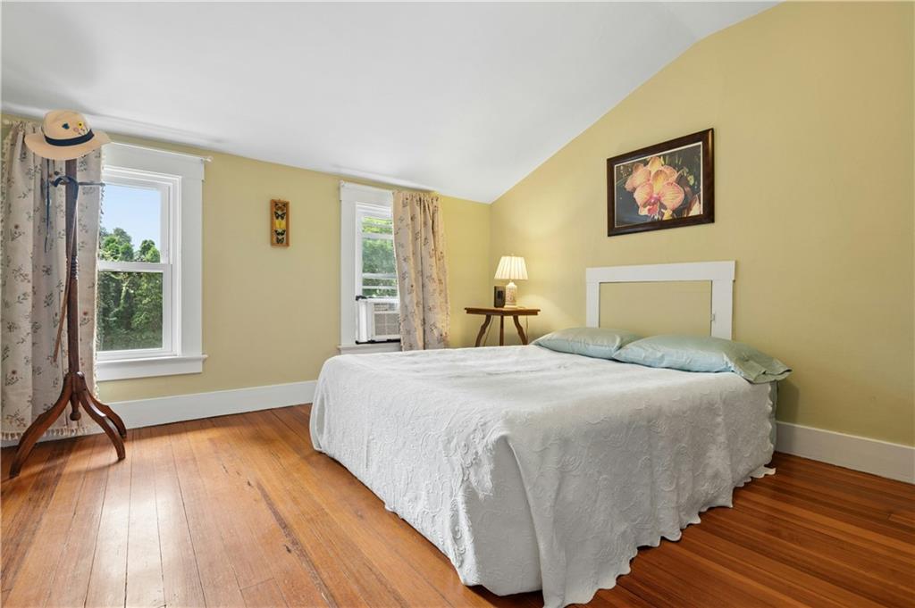 29 Howland Avenue Property Photo 21