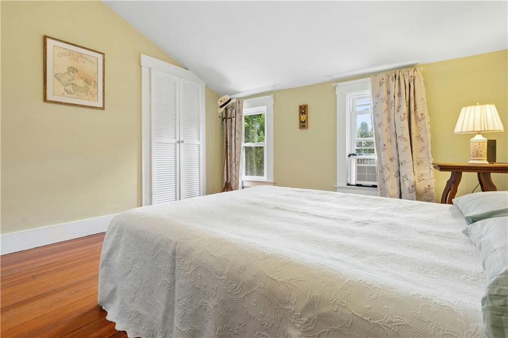 29 Howland Avenue Property Photo 23