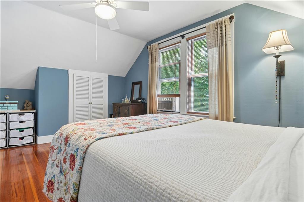29 Howland Avenue Property Photo 25