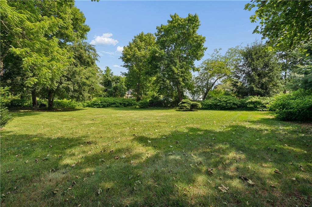 29 Howland Avenue Property Photo 41