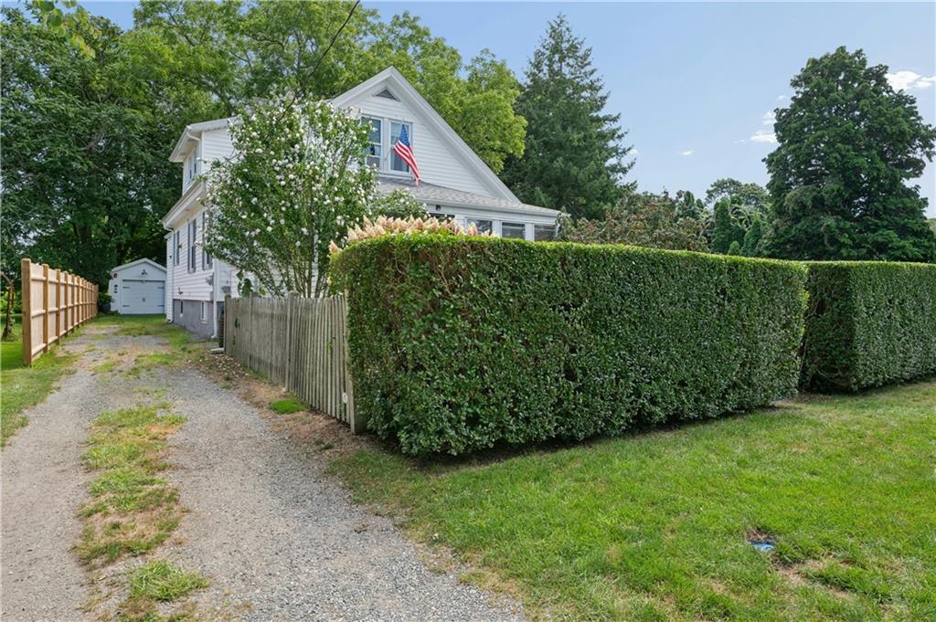29 Howland Avenue Property Photo 42