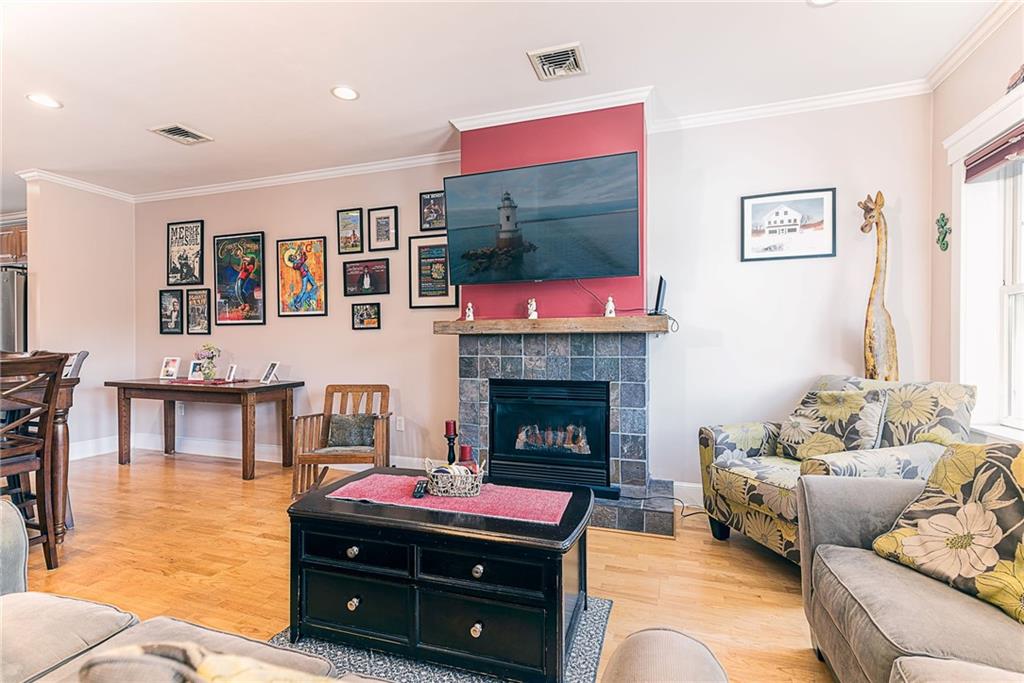 265 Post Road Road Unit 4 Property Photo 10