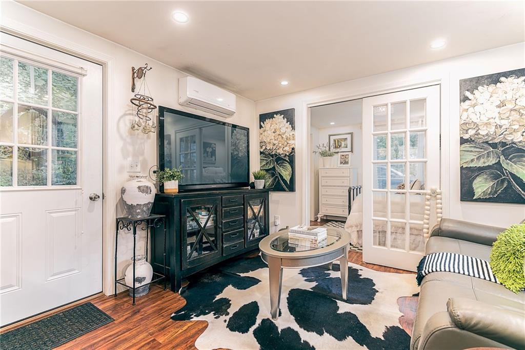 1149 Greenwich Avenue Property Photo 34