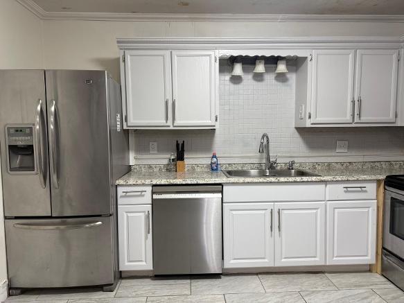 444 Woodward Road Unit 4 Property Photo 4