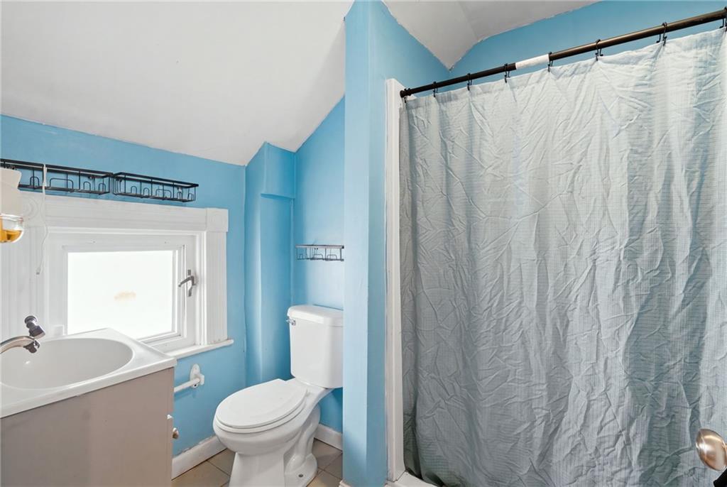 185 Vermont Avenue Property Photo 13
