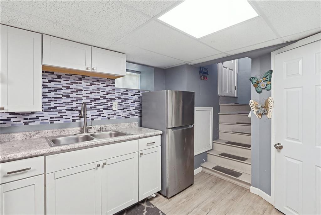 185 Vermont Avenue Property Photo 18