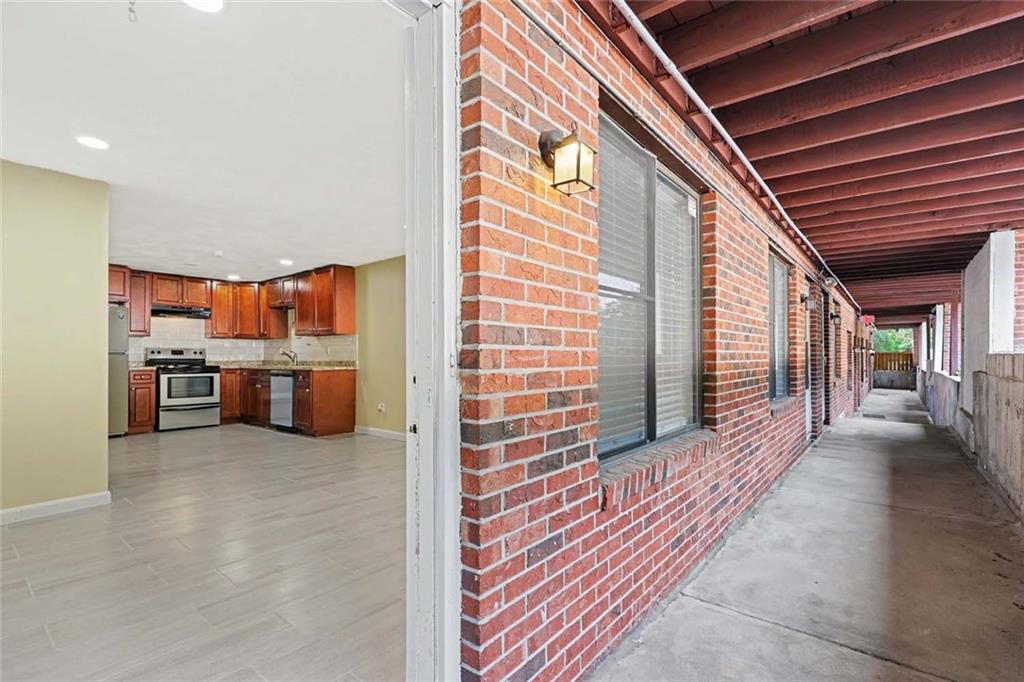 569 Smithfield Road Unit 9 Property Photo 3