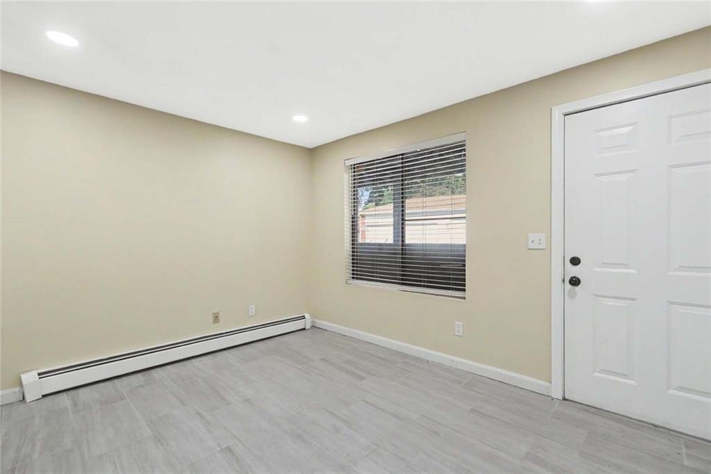569 Smithfield Road Unit 9 Property Photo 4