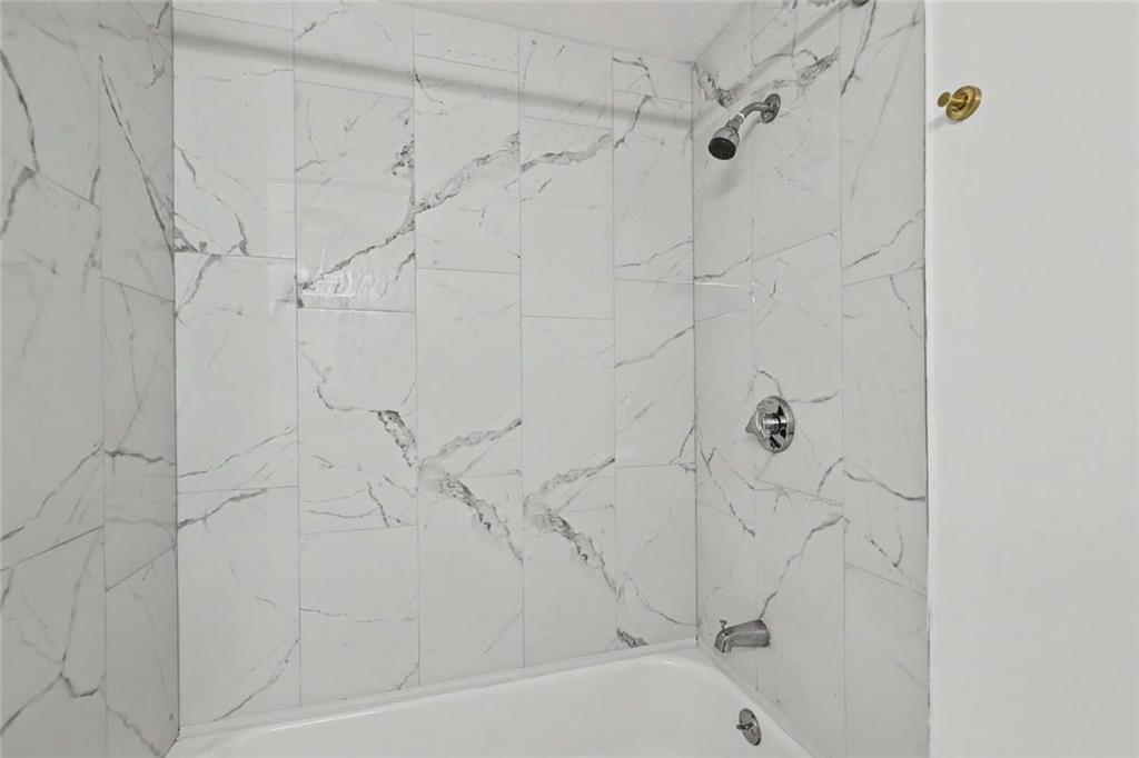 569 Smithfield Road Unit 9 Property Photo 12