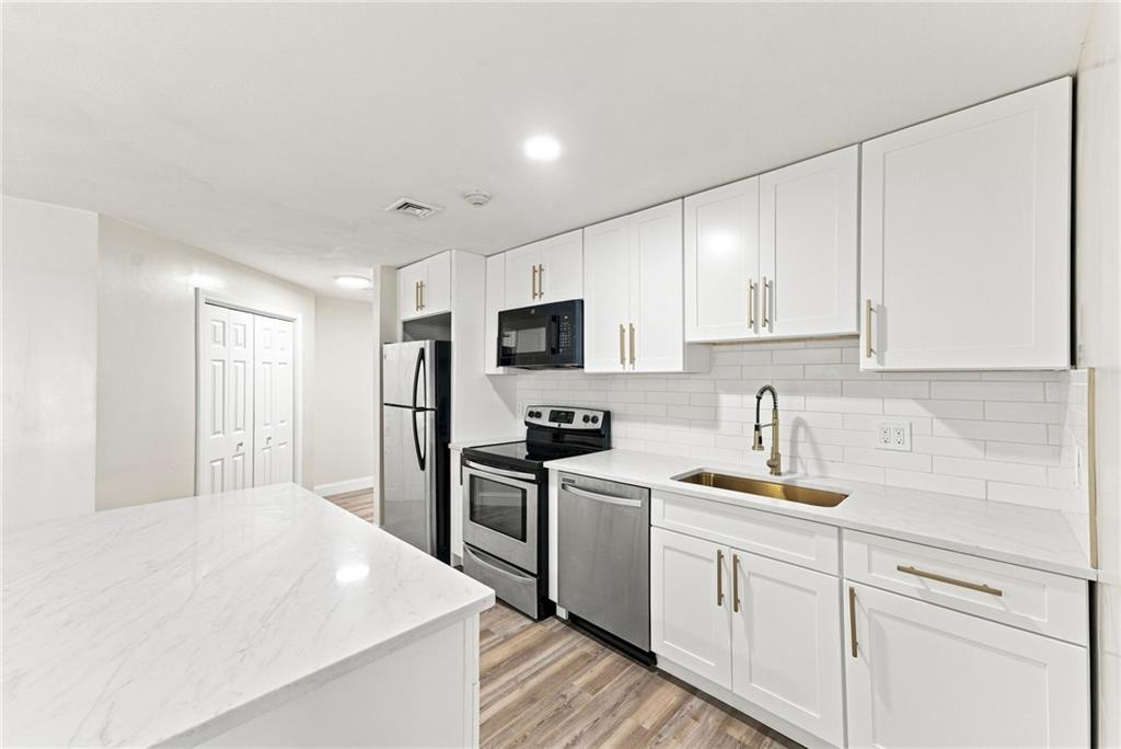 69 Kennedy Lane Unit 4 Property Photo 4