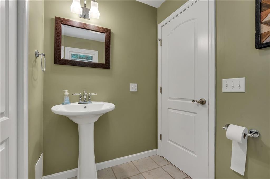 18 Country Hill Lane Property Photo 22